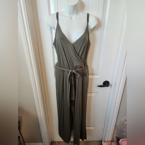 Becaal Sage Vneck Wrap Front Belted Jumpsuit Romper Size Large NWOT - Picture 1 of 8